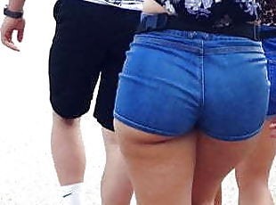 Amateur brunette teen candid ass in shorts