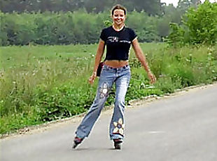 Candid tight asses of the amateur roller skaters 08ze