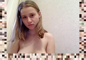 Cute teen with amazing natural body - webcam show