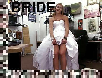 Long-legged bride gets banged in pawn shop