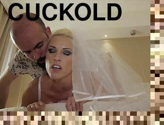 Honeymoon Cuckold Humiliation - cosplay bride hardcore with cumshot