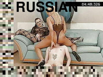 pillu-pussy, venäläinen, kova-seksi, äityli, äiti, brutaali, naamalla-istuminen, kovaa