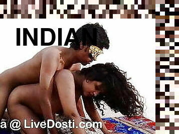 Indian Girl Sarika Makes Sextape