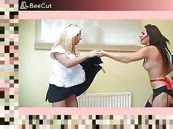  Two Babes Fighting