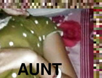 Chennai hot aunty fucked by her house owner for rent