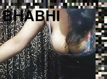 Desi Bhabhi shows her big boobs live 2