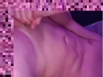 Horny boy trades nudes on Snapchat @sixpackboy18y