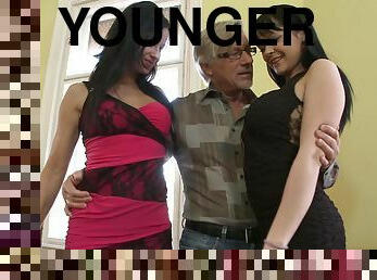 A very lucky old guy has a threesome with two hot younger chicks