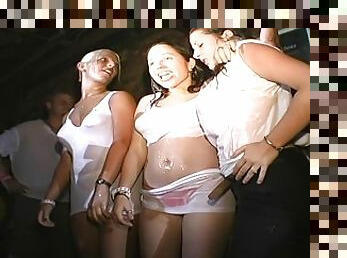 Smoking Hot College Chicks In Local Club Wet T Contest