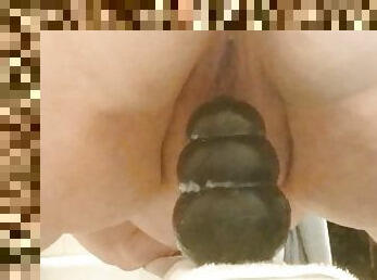 Inserting and birthing XL Kong