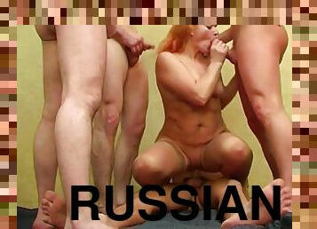 mayor, ruso, anal, maduro, polla-enorme, mamá, gangbang, sexo-en-grupo, doble, medias