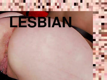Kagney Lin Karter and Amy Brooke kinky lesbian games