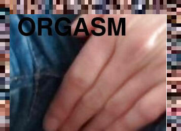 masturbation, orgasm, pissande, ensam, jeans, påklätt-sex