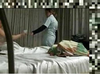 Hotel maid sucked for cash