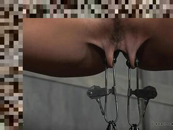 Extreme pussy torture in bondage for ebony Nikki Darling