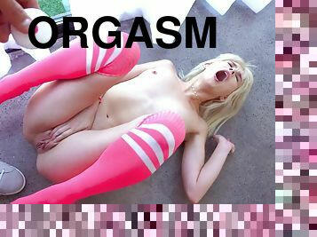 Perverted Jessie Saint breathtaking orgasm porn story