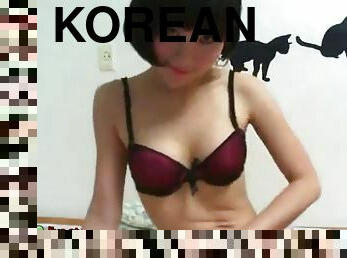 Korean milf camgirl oils her boobs