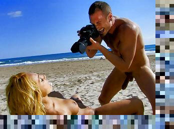 Just a casual Beach Photoshoot turns into a Cum in Mouth Big Dick Big Tits Sex Show with an Orgasm