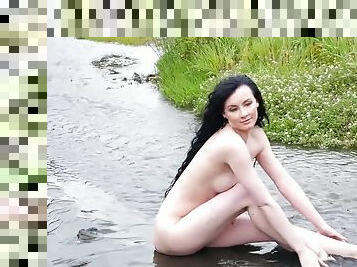 Nude posing in the nature with Skylar Leigh