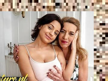 Busty Teen Sheryl Collins Gets Seduced By Her Lesbian Step-Aunt Viana