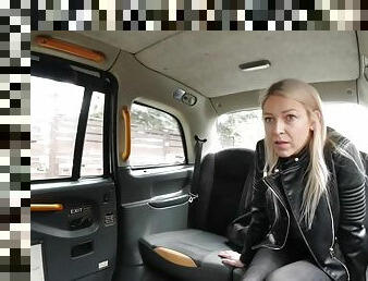 Sexy Czech blonde milf got a free ride