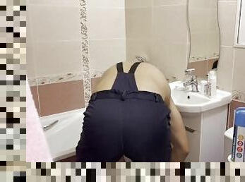 The plumber could not imagine that he would be in such a position! Dirty talk, joke at the end