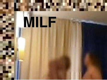 milf, bbw, slclav, sex-in-trei, sarutand, calarind, amanta, stand-pe-fata, dominare, femdom